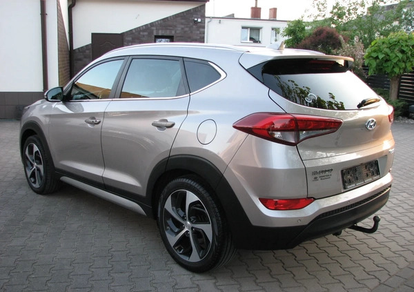 Hyundai Tucson cena 70900 przebieg: 162000, rok produkcji 2017 z Rawicz małe 667